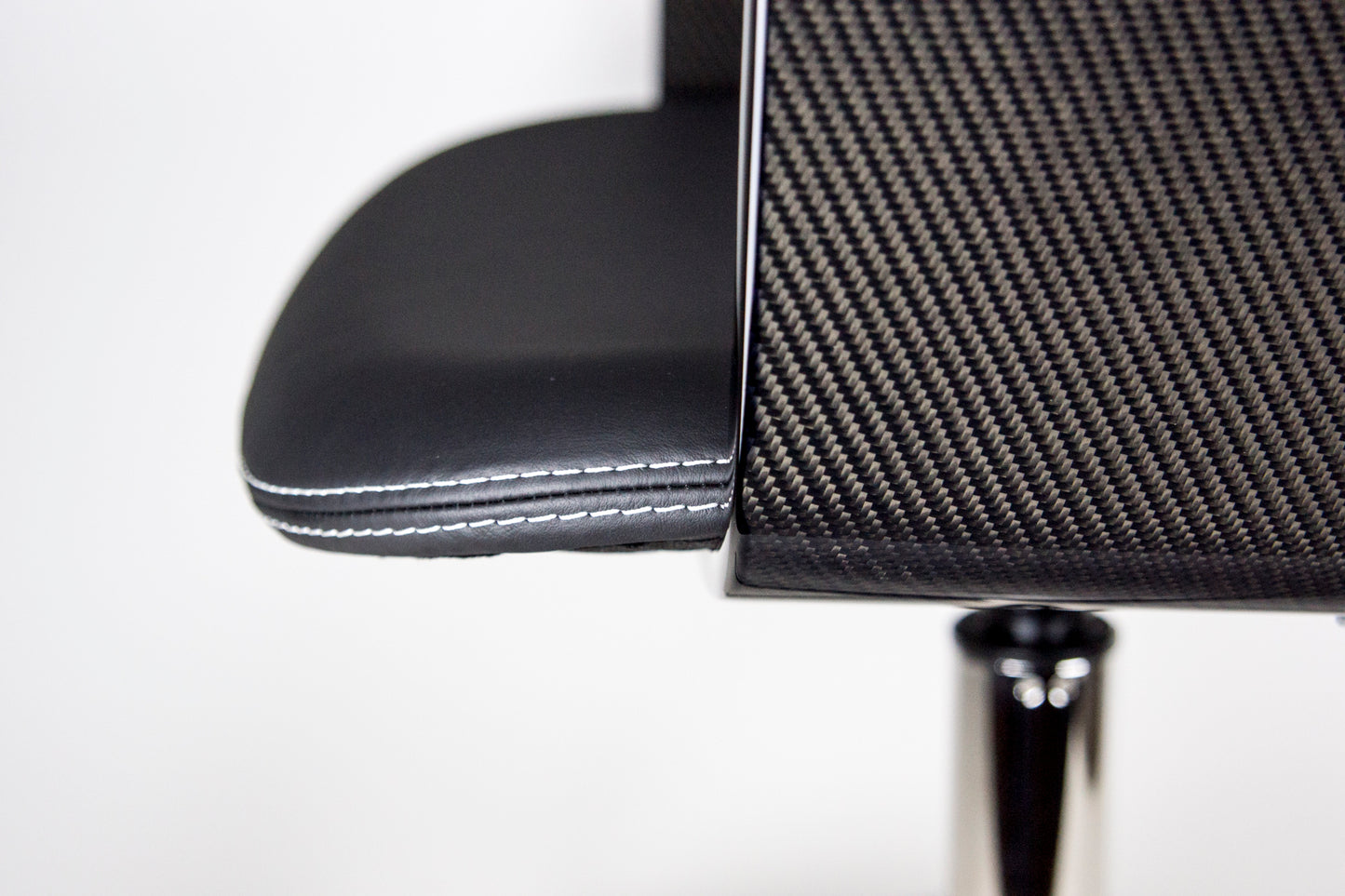 Carbon Bürostuhl Bürosessel Empfangsstuhl Konferenzstuhl Design / Carbon Fibre office chair office armchair reception chair conference chair design