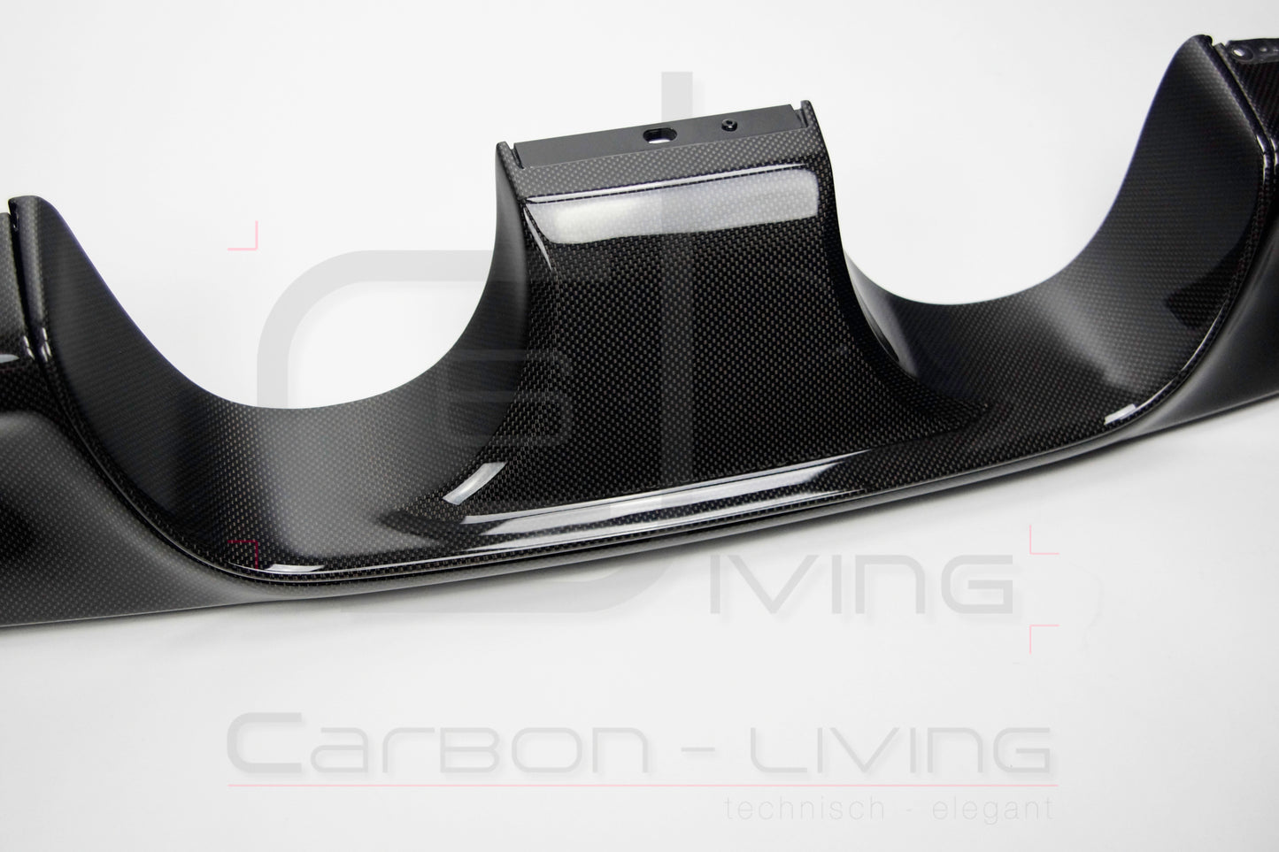 Porsche 911 991.2 Carrera Targa S 4 4S GTS Sport Design Carbon Einsatz Eindrohreinfassung Blende für Heckdiffusor rear Diffusor