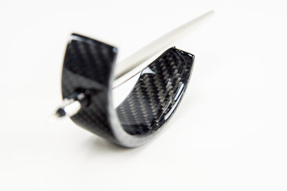 Carbon Stifthalter mit Design Metallkugelschreiber mit Ständer / Carbon Fibre Design Penholder with metal pen